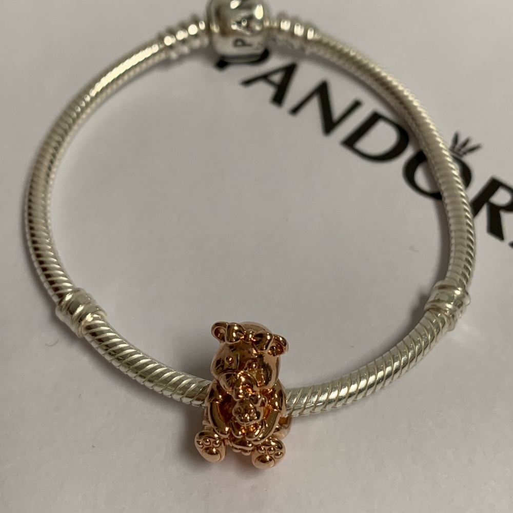Pandora. Bracelet